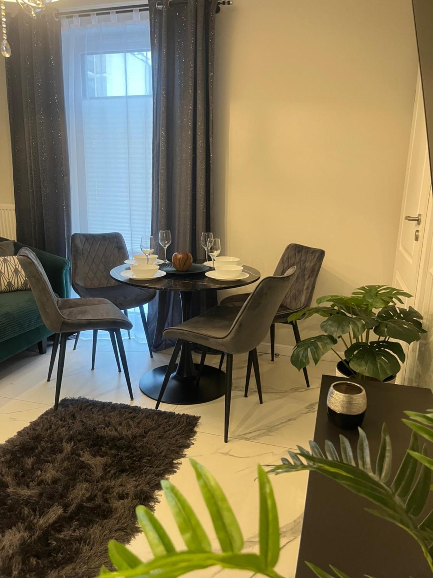 Apartamenty Kielce- Apartament Szmaragd Przy Zalew Kielecki, Faktura, Parking, Centrum Bagian luar foto